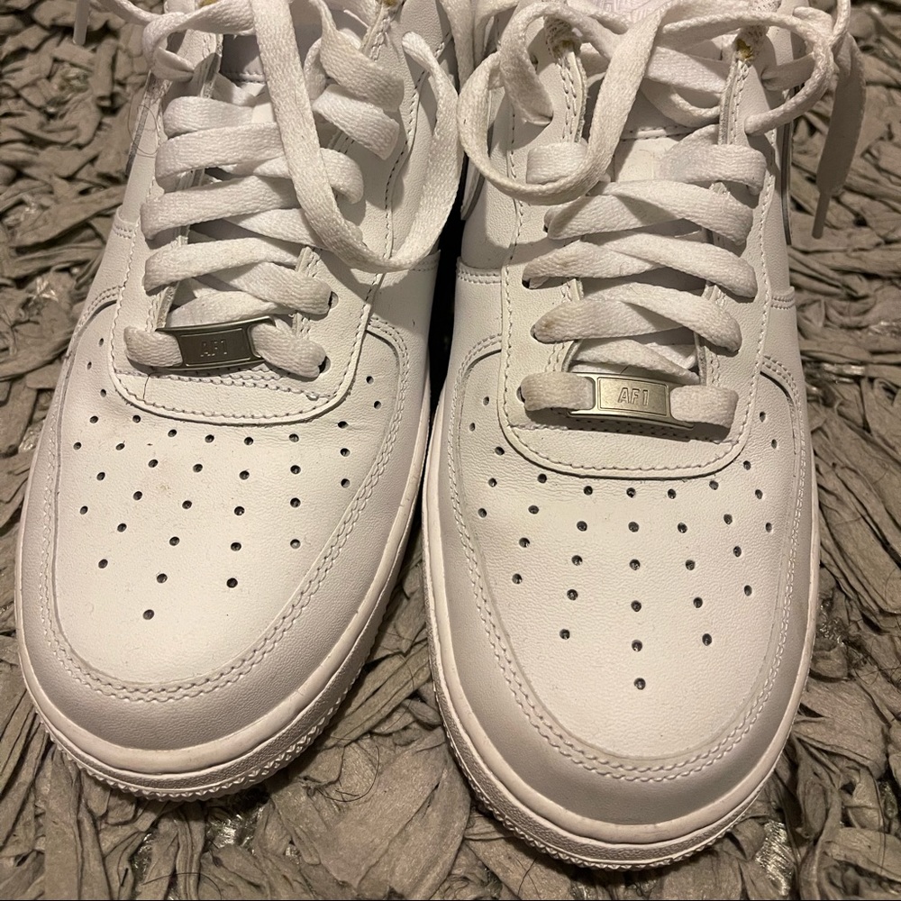 G Nikes